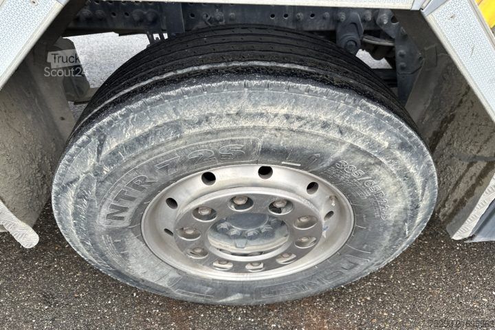 Tovornjak s kavljem za kontejnerje Mercedes-Benz Arocs 3251 8x4 Mobas / Swiss-Vehicle