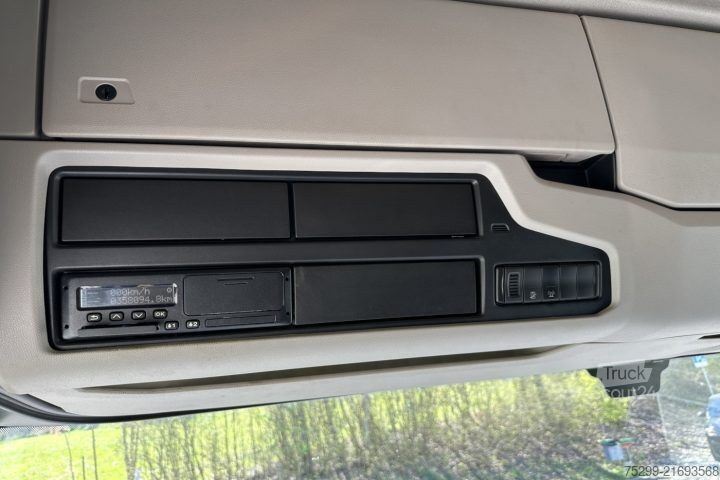 Tristrani prekucnik Scania P 500 10x4 3-SK Trösch / Swiss-Vehicle