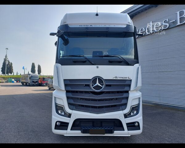 Tractor estándar MERCEDES-BENZ Actros L 18 4x2 - Actros L 1848 LS 4x2