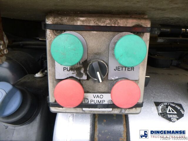 Veículo de aspiração Mercedes-Benz Econic 1830 4x2 Euro 6 RHD Fuller vacuum tank 8...