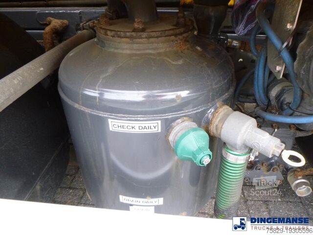 Veículo de aspiração Mercedes-Benz Econic 1830 4x2 Euro 6 RHD Fuller vacuum tank 8...