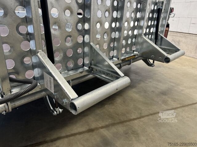 Maskintransportörer och grävmaskinsläp andere BAU-3 300/2 S 3T Maschinentransporter