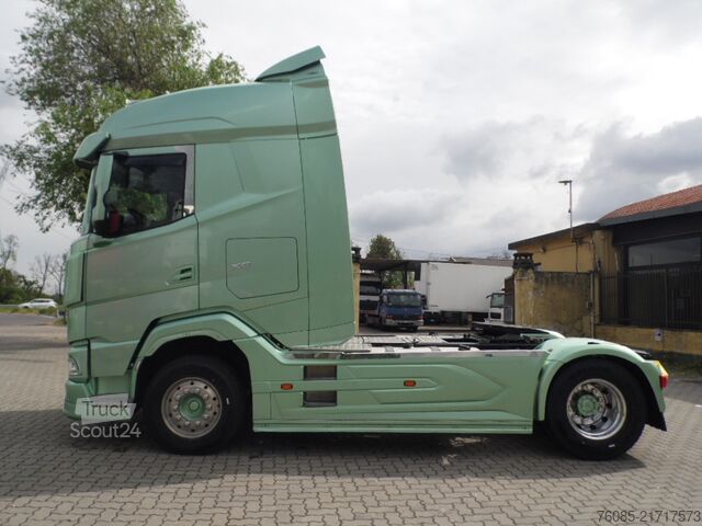 Standart çekici ünitesi DAF GX 530