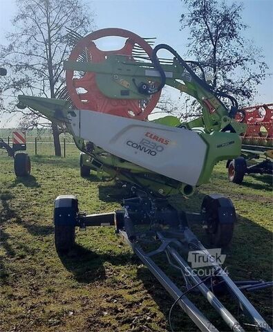 Ceifeira-debulhadora CLAAS Convio Flex 1230