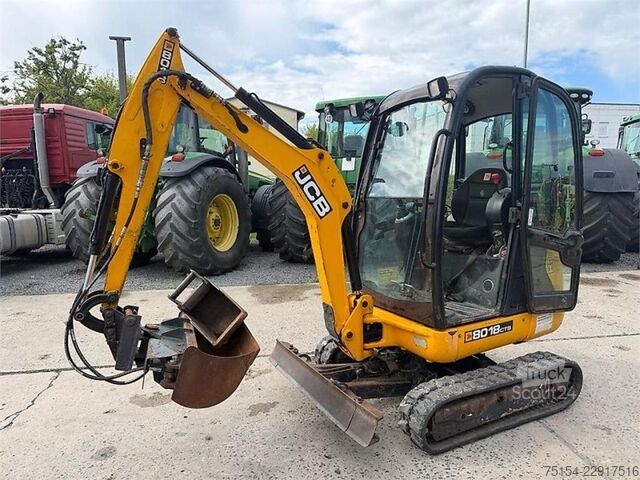 Mini-escavadora JCB 8018 CTS