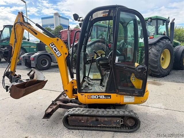 Mini-escavadora JCB 8018 CTS