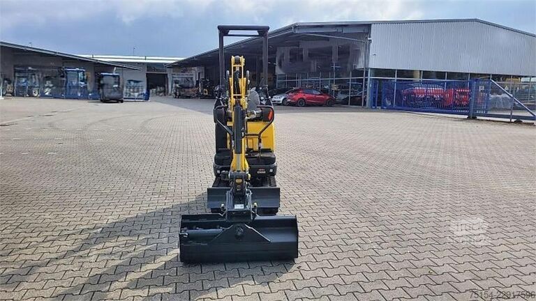  New Holland E12D