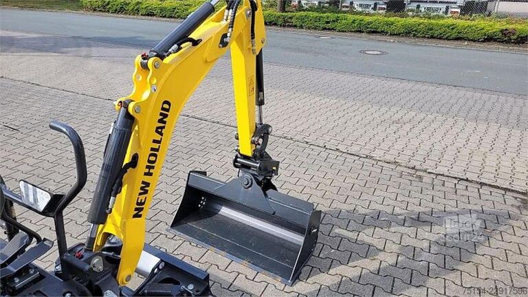  New Holland E12D