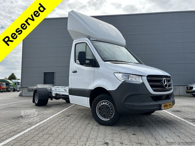Fahrgestell mit Fahrerhaus Mercedes-Benz Sprinter 515 1.9 CDI / Chassis Cabine / WB 433 ...