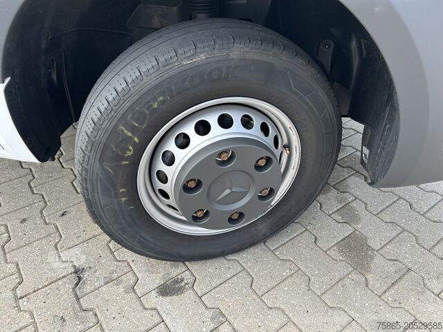 Chassis met cabine Mercedes-Benz Sprinter 515 1.9 CDI / Chassis Cabine / WB 433 ...