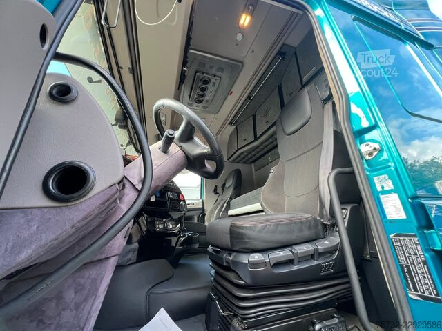Стандартен влекач Daf XF  530 SC Retarder ACC Kühlbox Vollspoiler Leder