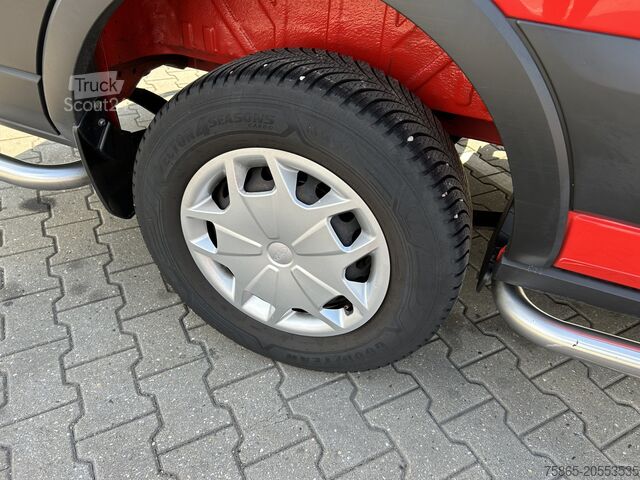 Furgoneta con caja Ford Transit 2.0 TDCI Trend / 153 dkm / L3 H2 / APK ...