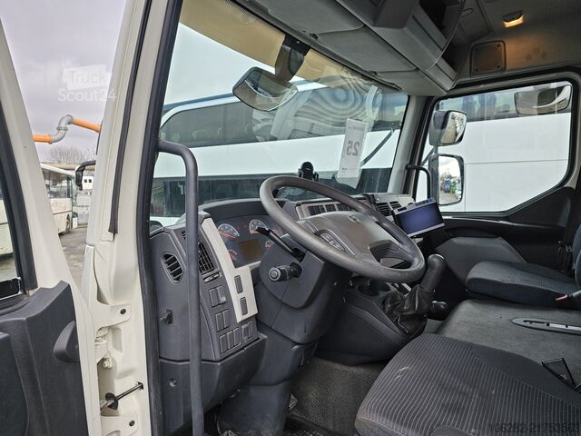 Kylbil Volvo FL240 4x2 Ladeborwand