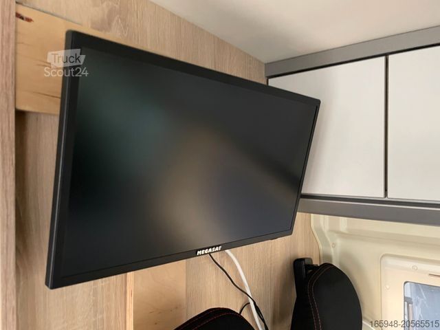 Camper CLEVER Celebration | Aufstelldach | Markise, AHK + TV