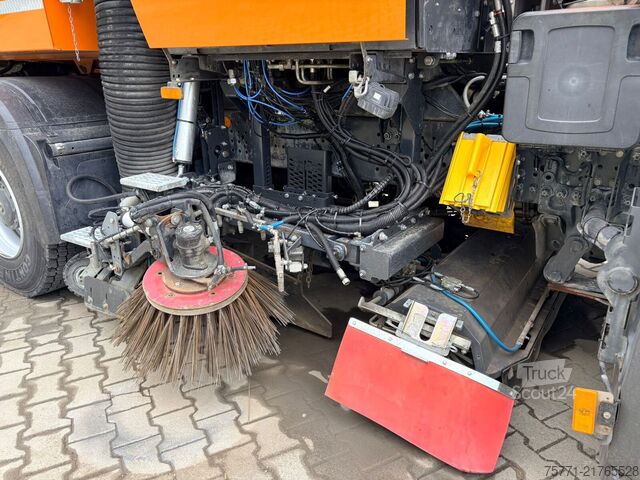 Zametacie vozidlo Mercedes-Benz ACTROS 1830 4x2 EURO6 ZAMIATARKA BUCHER OPTIFAN...