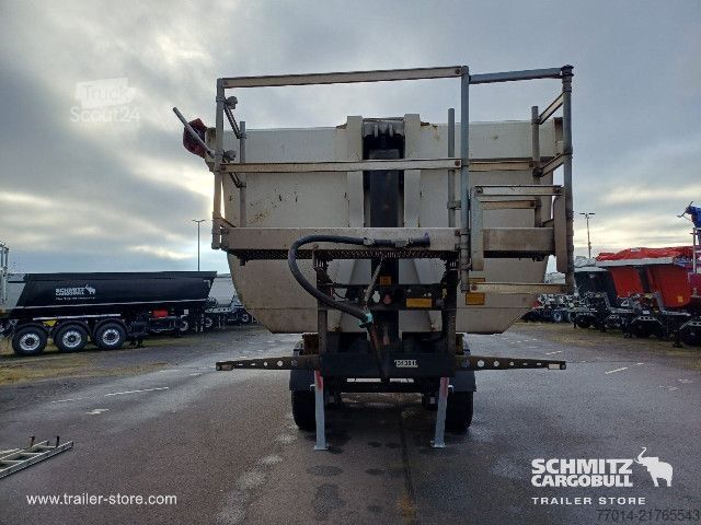 Semi-reboque basculante Schmitz Cargobull Tipper Steel half pipe body