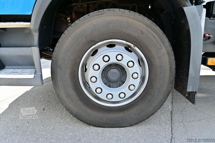 Стандартен влекач Volvo FM370  E6 VEB Blatt Luft Scheckheft Bett