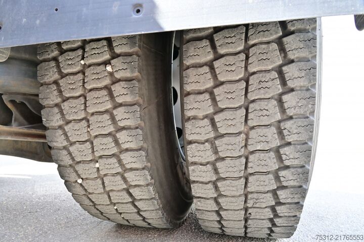 Стандартен влекач Volvo FM370  E6 VEB Blatt Luft Scheckheft Bett