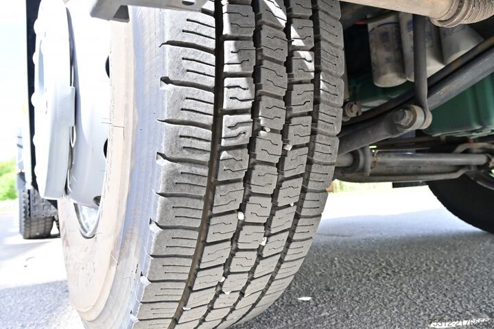 Стандартен влекач Volvo FM370  E6 VEB Blatt Luft Scheckheft Bett