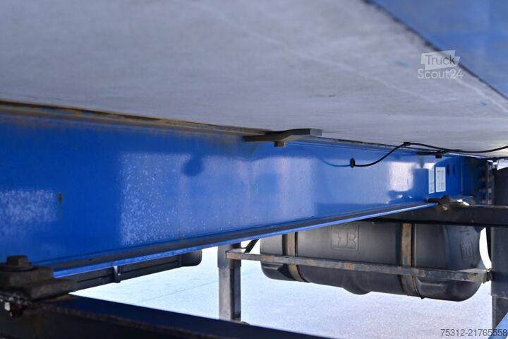 Ψυκτικός ημιρυμουλκούμενος Schwarzmueller SPA 3/E  Carrier Vector 1950MT Bi-Temp. Liftachse