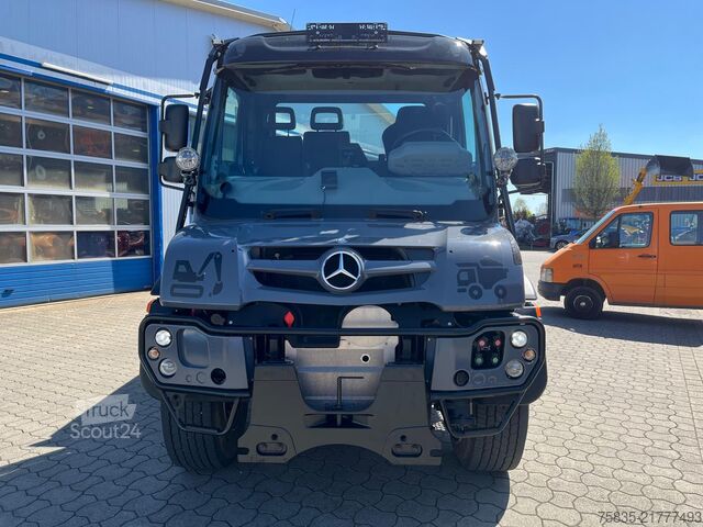Unimog Mercedes-Benz Unimog U535