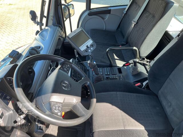 Unimog Mercedes-Benz Unimog U535