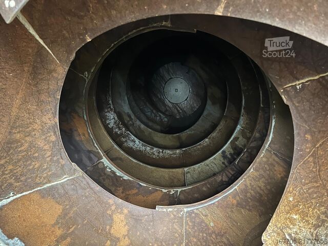 Miešačka betónu na podvozku Iveco TRAKKER 500