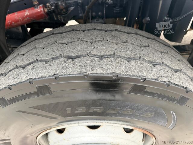 Miešačka betónu na podvozku Iveco TRAKKER 500