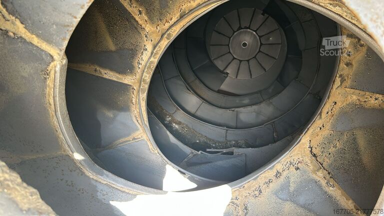 Miešačka betónu na podvozku Mercedes-Benz Actros 4144