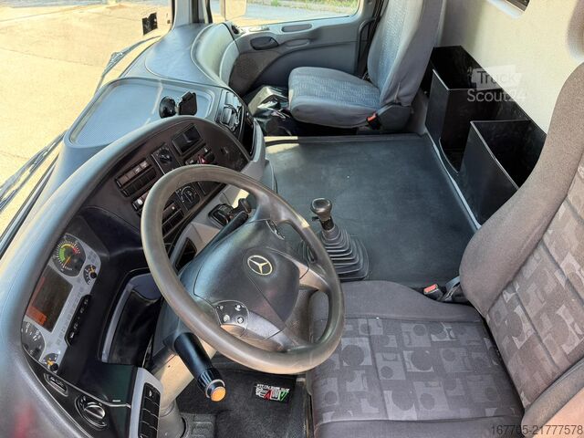 Miešačka betónu na podvozku Mercedes-Benz Actros 4144