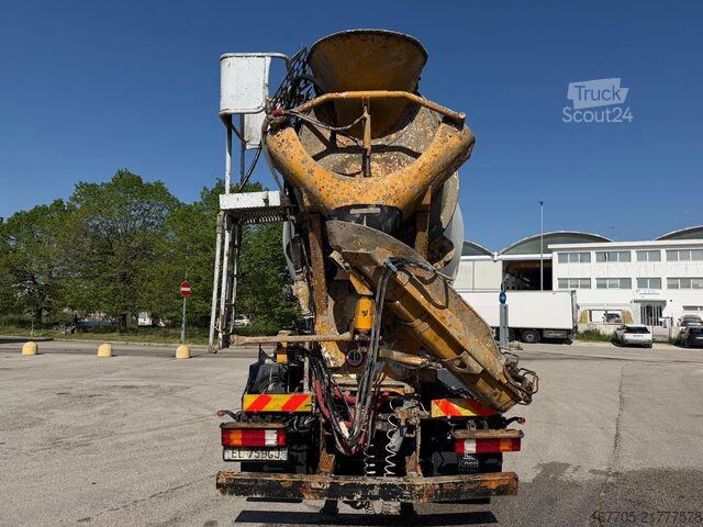 Miešačka betónu na podvozku Mercedes-Benz Actros 4144
