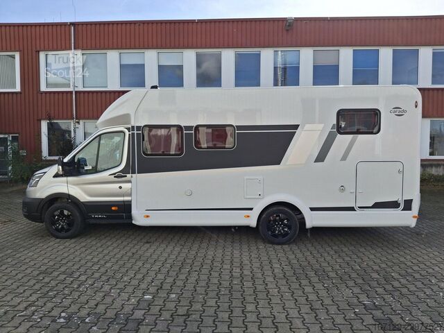 Puoliksi integroitu matkailuauto CARADO Edition27 T Ford 457