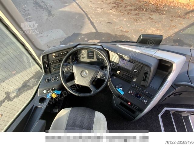 Távolsági autóbusz MERCEDES-BENZ Tourismo 16 RHD / S 516 HD / Travego / R9