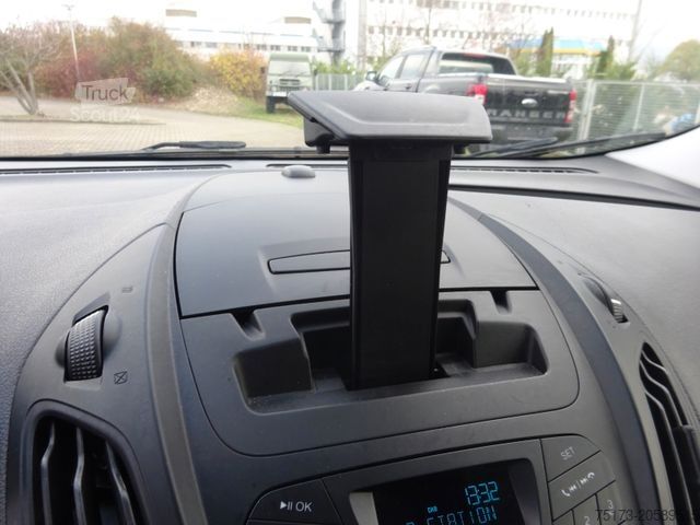 Furgone FORD Transit Courier Kasten 75PS