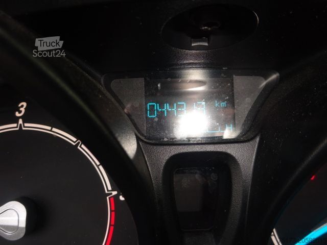 Panelinis furgonas FORD Transit Courier Kasten 75PS Klima