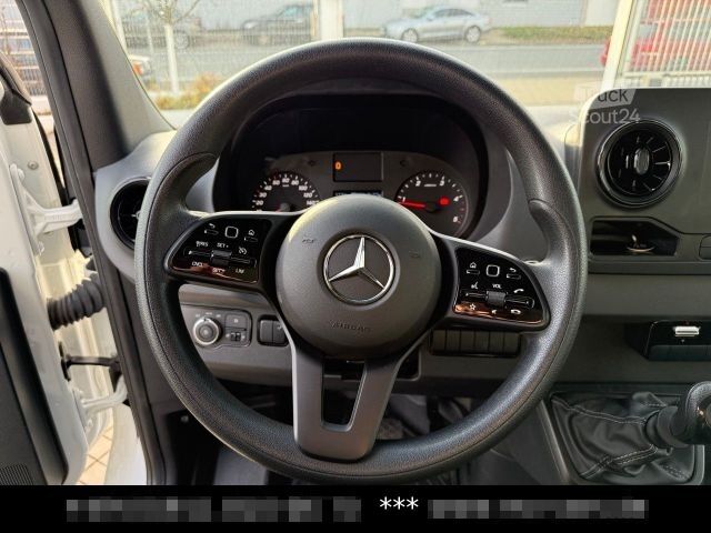 Vrachtwagen met bakwagen MERCEDES-BENZ Sprinter 417 Maxi 3,5 t Koffer LBW Klima 317-20