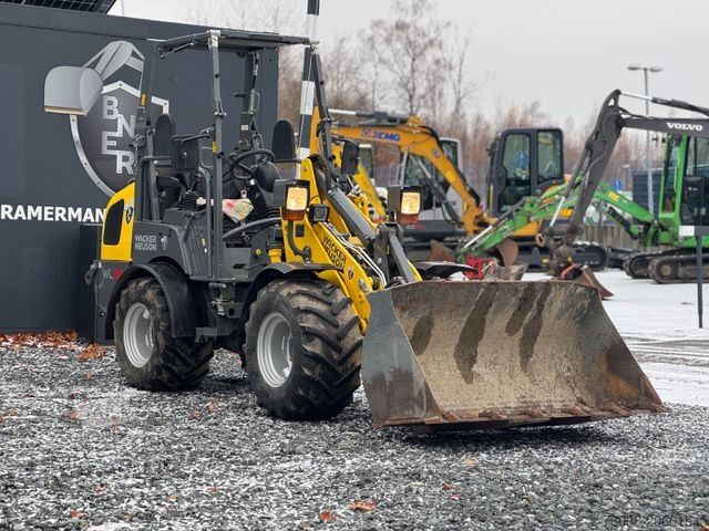 جرافة ذات عجلات WACKER Wacker Neuson WL 28,Kehrm.,PG,4-in1 Schaufel