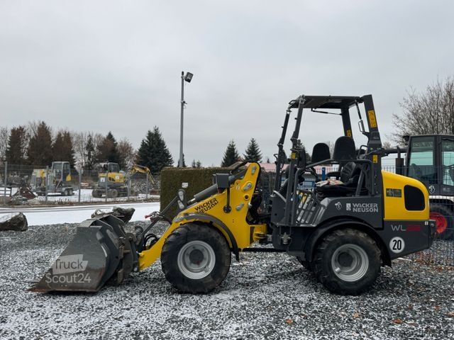 Hjullæsser WACKER Wacker Neuson WL 28,Kehrm.,PG,4-in1 Schaufel