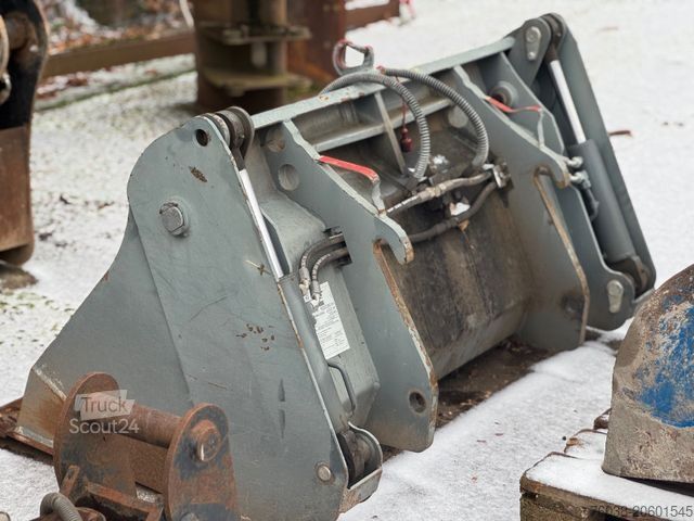 Chargeuse sur pneus WACKER Wacker Neuson WL 28,Kehrm.,PG,4-in1 Schaufel