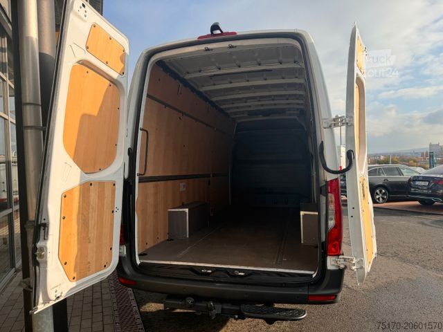 Duba panelată MERCEDES-BENZ Sprinter 315 CDI 4325 Navi Klima 360 AHK