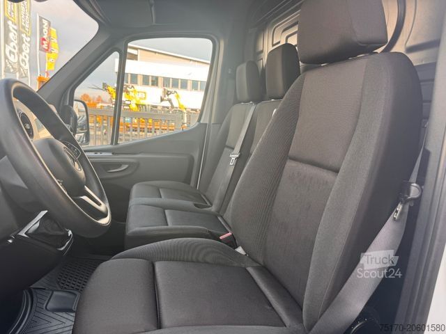 Kastenwagen hoch MERCEDES-BENZ Sprinter 315 CDI 4325 Navi Klima 360 AHK