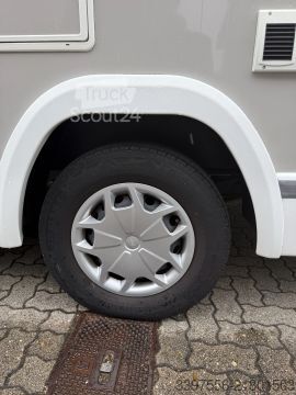 Polointegrovaný karavan Chausson Teilintegrierte 627GA Titanium