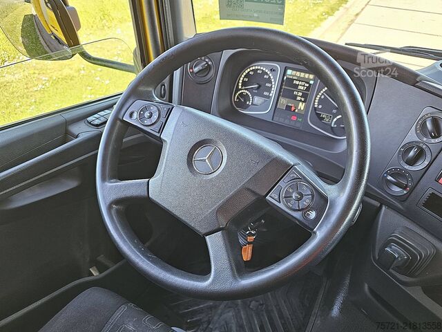 Plane MERCEDES-BENZ ATEGO 1323