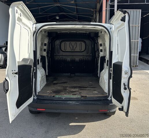 Varevogn FIAT Doblo