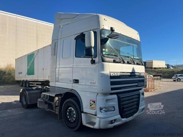 Tractora standard DAF XF 105.460