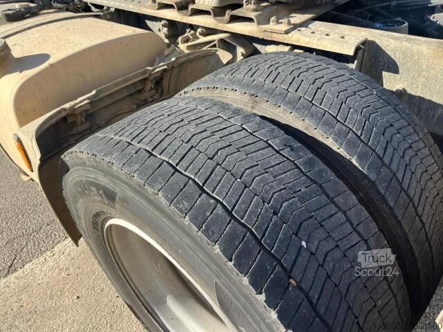 Tractora standard DAF XF 105.460