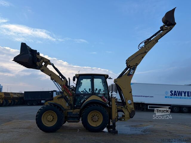 Kombinácia rýpadlo/nakladač Caterpillar 444F