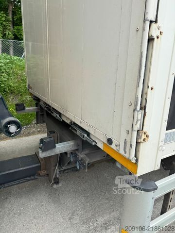 Κλειστό ρυμουλκούμενο ACKERMANN-FRUEHAUF Z LA F11,9/7,9E Koffer Durchladesystem
