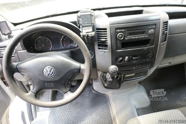Varebil VOLKSWAGEN Crafter 4x2, Werkstatt, AHK, 3. Sitz, Kamera