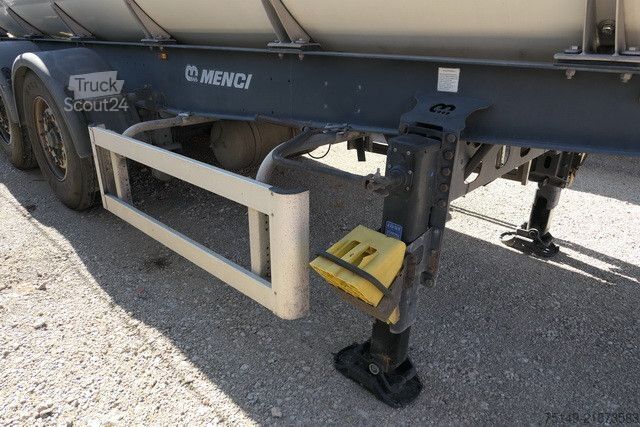 Cisterninė puspriekabė MENCI SA 105, Isoliert, 32m³, 4 Kammern, Luft-Lift,BPw